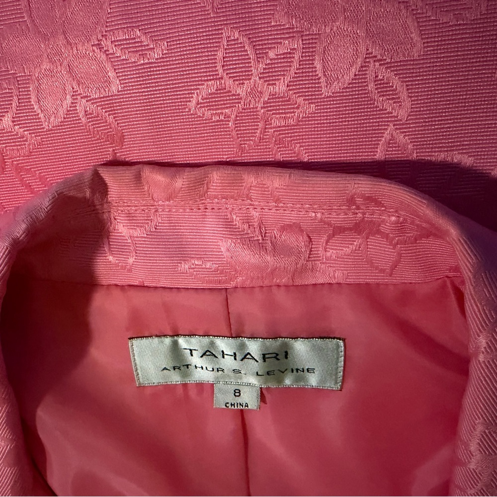 Beautiful 2-piece skirt suit, like new. Two (2) new photos added - Picture 7 of 8